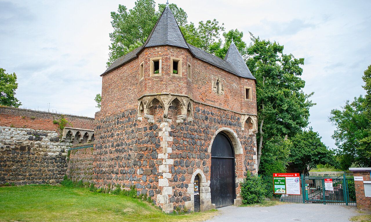 Zons  Freilichtbühne