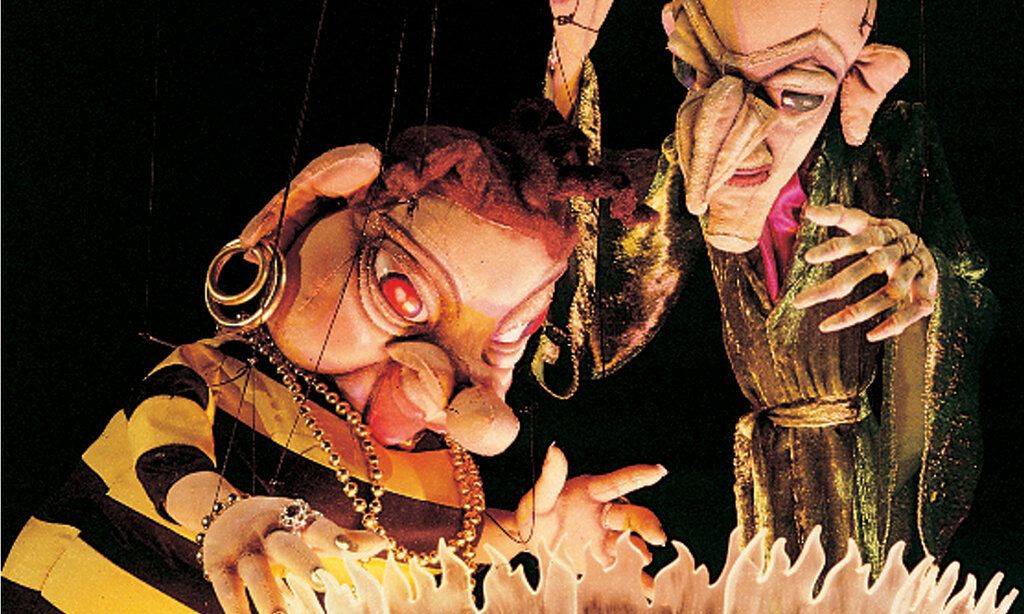Zwei Marionetten, Szene aus Tante Tyti und Irrwitzer aus Wunschpunsch