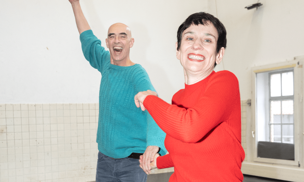 Schauspielerin Nora Vonder Mühll und Choreograph und Tänzer Ives Thuwis in „Die letzte Show“