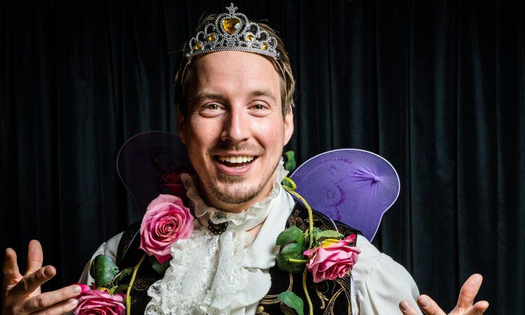 Little Minds Theaterstudion mit dem Mitmachmärchen Dornröschen