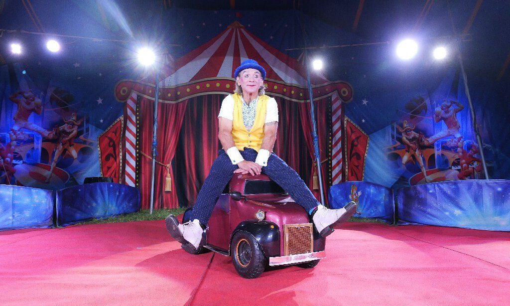 Haaner Weihnachtscircus mit dem Clown Mikhail Mart.