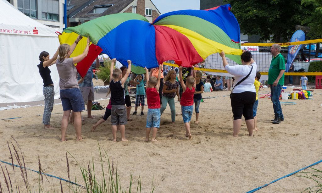 Mitmachzirkus Hilden beim Haaner Sommer
