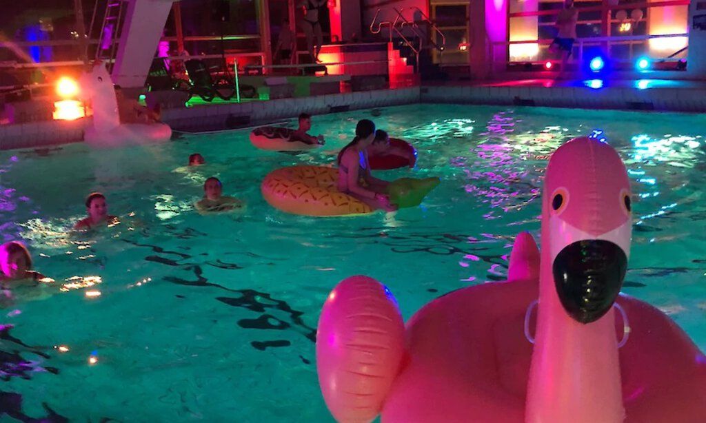 Night Swim der Bädergesellschaft Düsseldorf