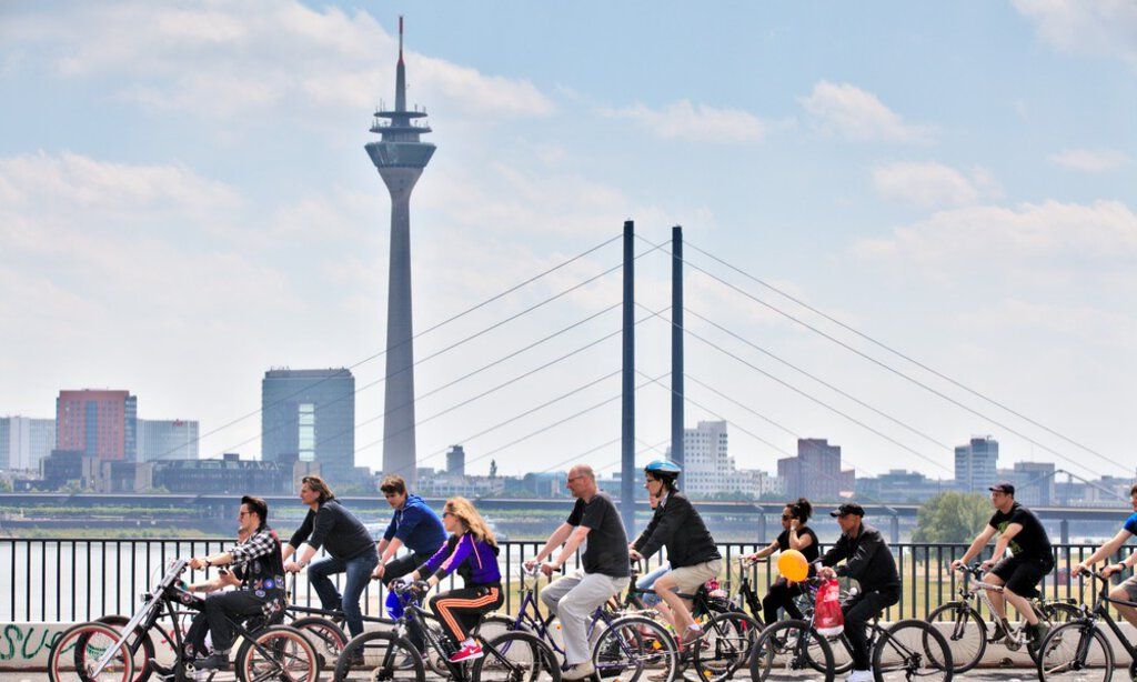 Sternfahrt des ADFC am Rhein