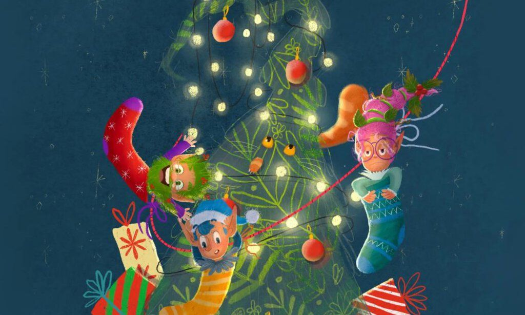 Weihnachts-Wichtel schmücken einen Tannenbaum