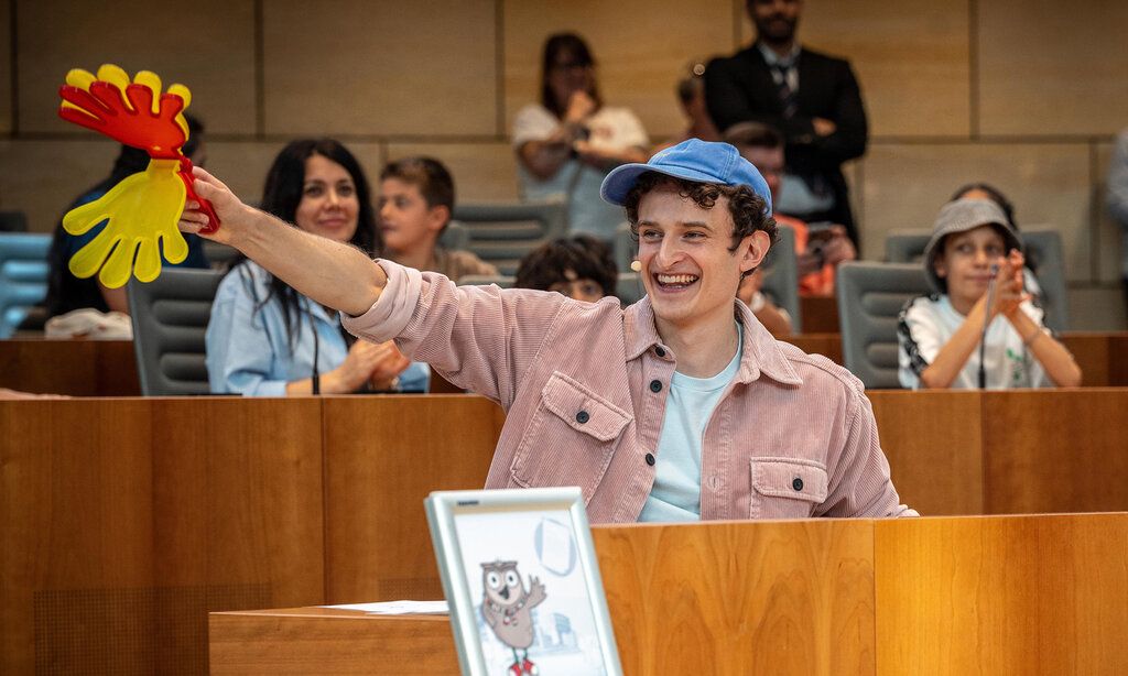 Checker Julian im Planarsaal