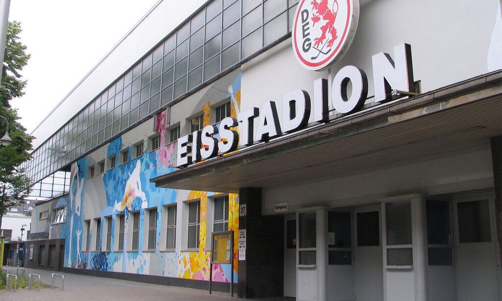 Eisstadion Brehmstraße Außenansicht