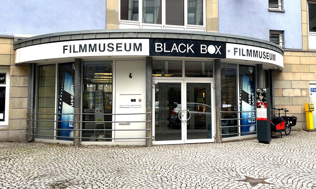 Eingang des Filmuseums und der Blackbox von außen