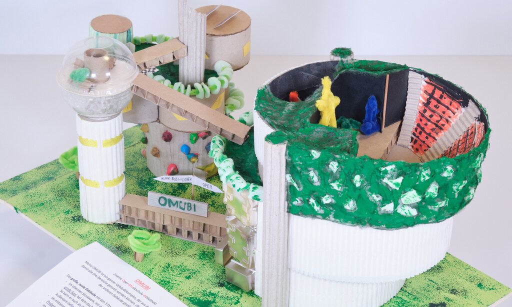 Architektur-Modell vom Kinderwettbewerb Opernhaus der Zukunft