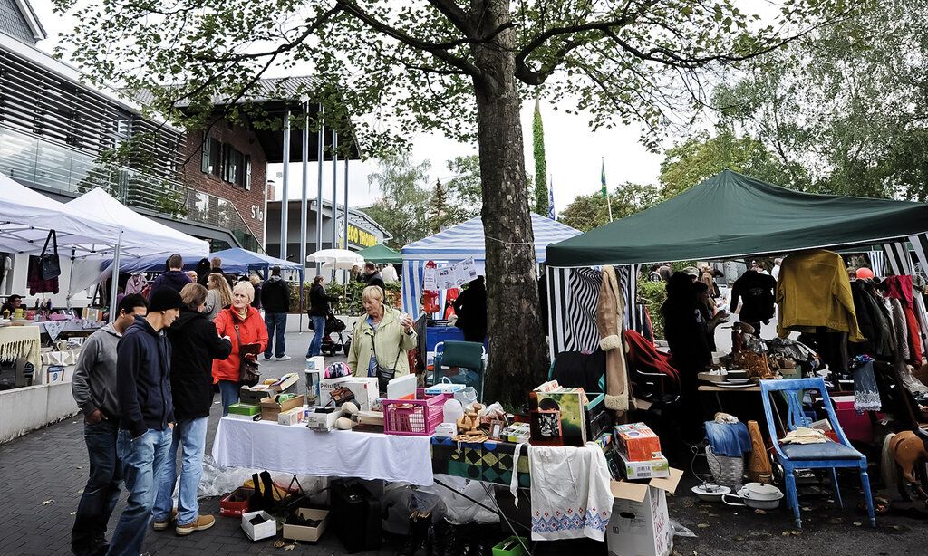 Trödelmarktstände vor der Gottschalksmühle