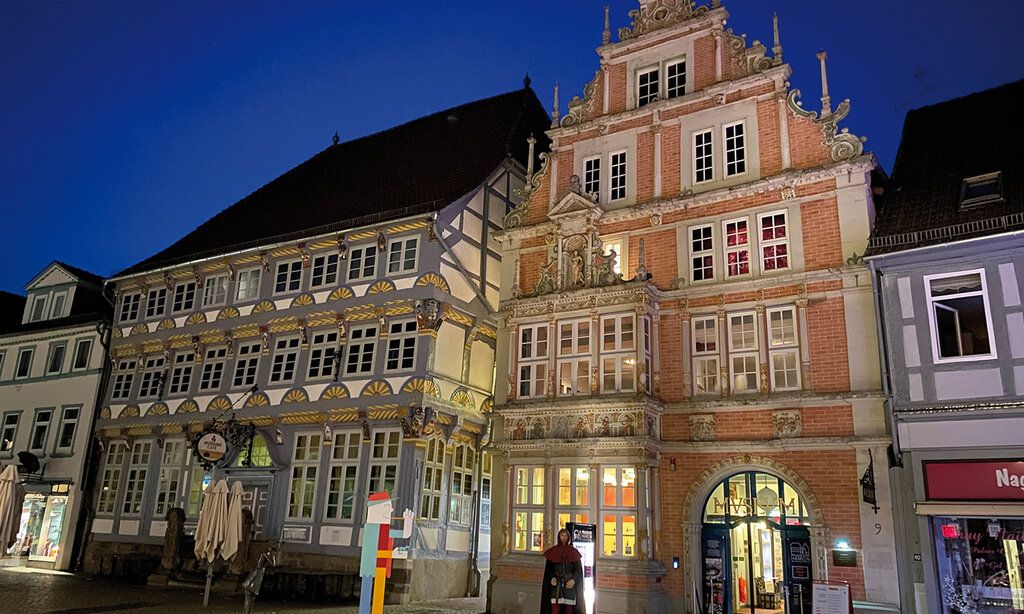 Museum Hameln von außen in der Nacht