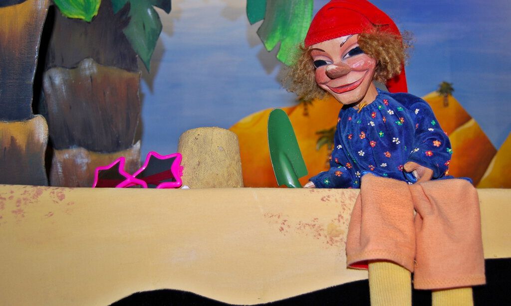 Kasper und die Wunderlampe - Puppentheater Helmholtzstraße