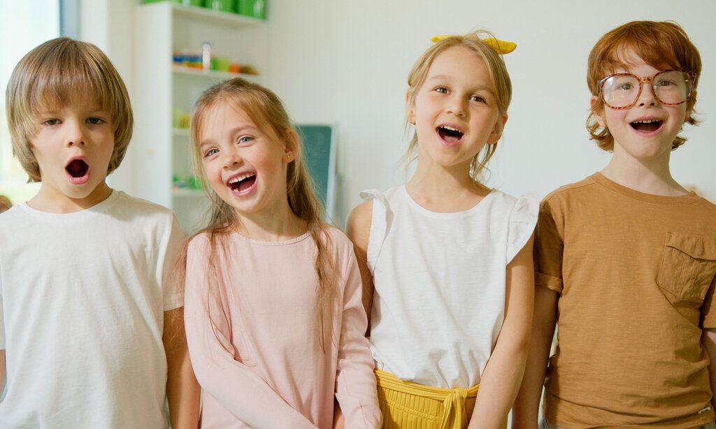 Vier Singende Kinder