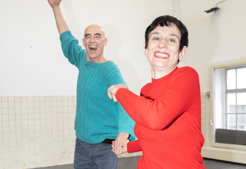 Schauspielerin Nora Vonder Mühll und Choreograph und Tänzer Ives Thuwis in „Die letzte Show“