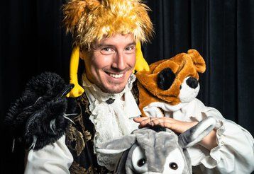 Die Bremer Stadtmusikanten, gespielt vom Little Minds Theaterstudio