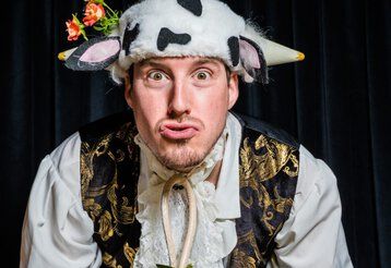 Dennis Nahke als Hans im Glück