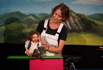 Ludwig trifft den Ampelmann -  ein Verkehrsstück - vom Puppenspiel PAPPERLAPUPP!