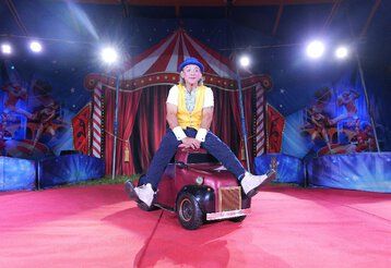 Haaner Weihnachtscircus mit dem Clown Mikhail Mart.