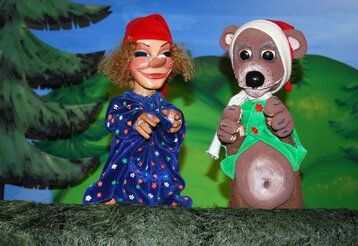 Ratz, der Bär und Kasperle im Wald