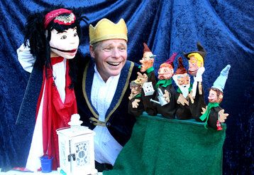 Theater Töfte mit Schneewittchen und die sieben Zwerge