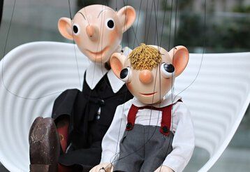 Spejbl und Hurvínek treffen auf Mozart und Musik.