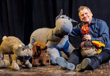 Lille Kartofler Figurentheater spielt die „Die Bremer Stadtmusikanten“.