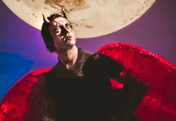 Eduard Lind als Teufel im Stück: Der Teufel mit den drei goldenen Haaren