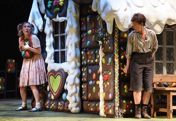 Hänsel und Gretel in der Deutschen Oper am Rhein.