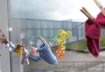16.04.2024, Medientermin 16.4.24: Kaffeetafel zum Dank für Söckchenstrickerinnen und -stricker, Foto: Ingo Lammert