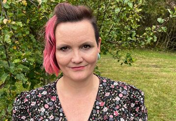 Lisa Fels im Garten
