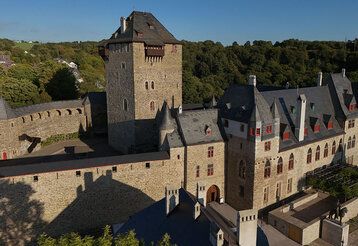 Schloß Burg  außenansicht von oben