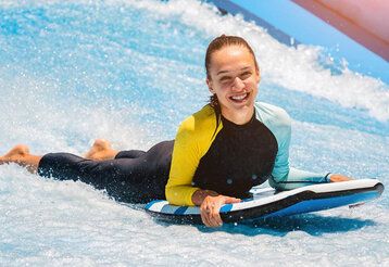 Flowboarderin in Pinkys Surfhouse
