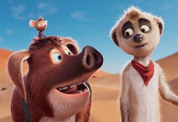 Szene aus dem Animationsfilm Tafiti Ab durch die Wüste, ein Wildschwein und ein Erdmännchen laufen durch eine Wüste, auf dem Kopf des Wildschweins sitzt eine Maus