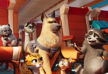 Szene aus dem Animationsfilm Tierisch abgefahren, verschiedene Tiere laufen ducrh ein Zugabteil